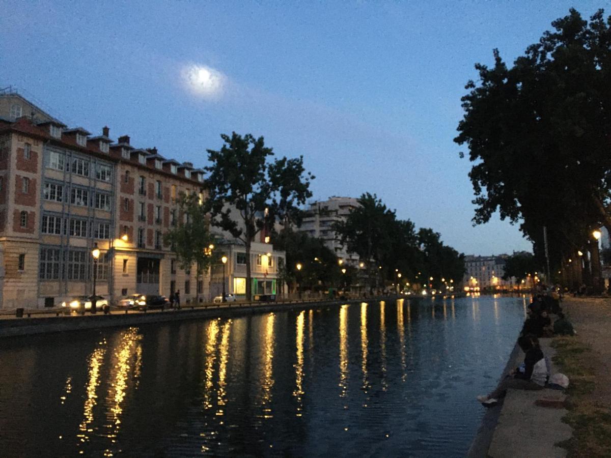 Paris, Au Bord Du Canal Saint Martin Eksteriør bilde